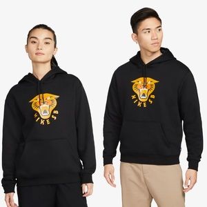 ✔️NWT✔️ NIKE SB Skate Tiger Graphic Hoodie